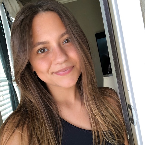 Meet your Posher, Karen - Picture 14 of 15